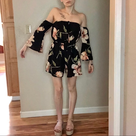 NWT ‘Pauline’ Romper - Picture 8 of 8